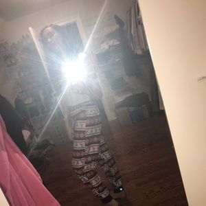 Meet your Posher, Aphroditi